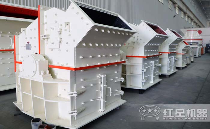 細(xì)碎制砂機(jī)設(shè)備實(shí)拍 細(xì)碎制砂機(jī)設(shè)備實(shí)拍