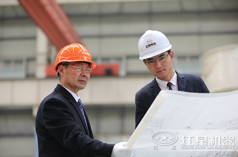 資深技術(shù)師傅在線(xiàn)指導(dǎo)生產(chǎn)設(shè)計(jì)