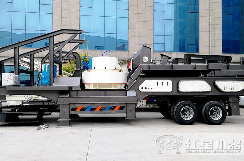 輪胎移動制砂機(jī)廠區(qū)展示一角