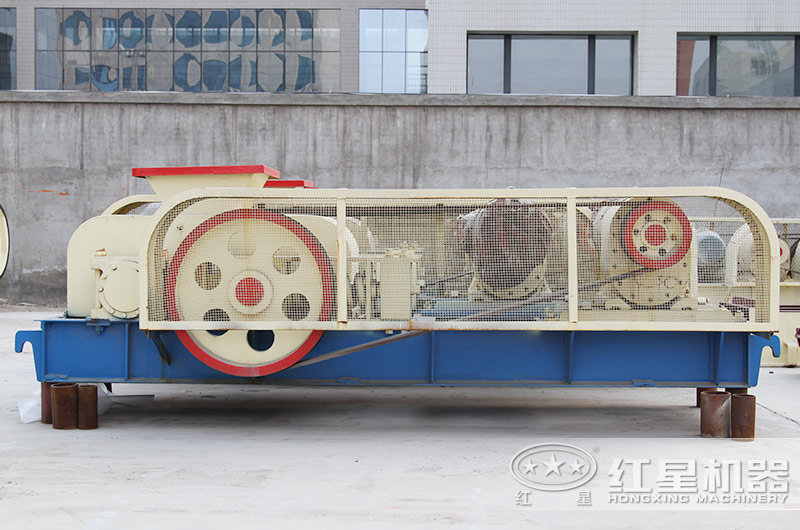 制砂選對輥破碎機(jī)還是沖擊式制沙機(jī)？