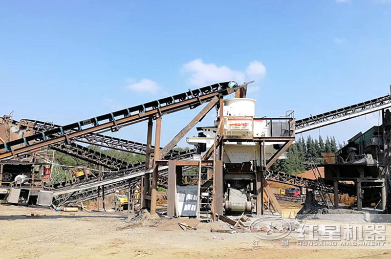 購(gòu)買(mǎi)13碎石直接制成細(xì)沙現(xiàn)場(chǎng)