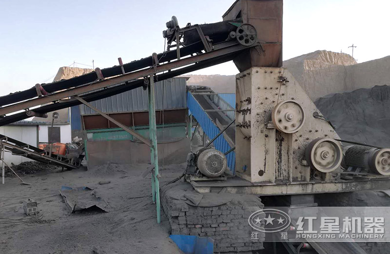 雙級破碎機(jī)輕松破碎濕料！設(shè)備型號參數(shù)介紹