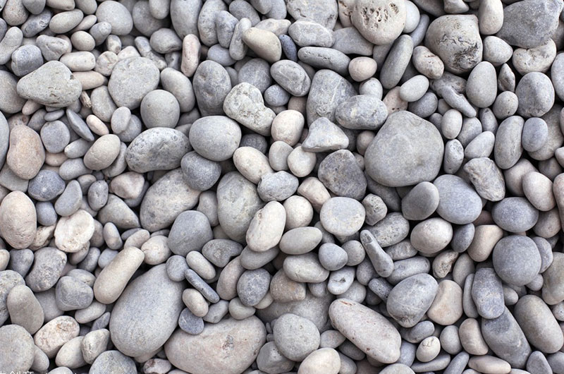 我國卵石資源豐富，破碎成砂用途廣