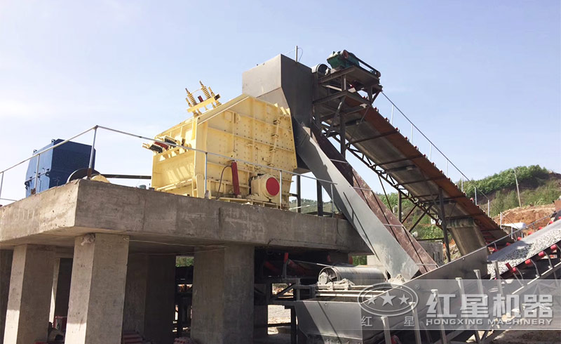 想買一臺破碎礦石的1315反擊破，多少錢？廠家給送貨嗎？