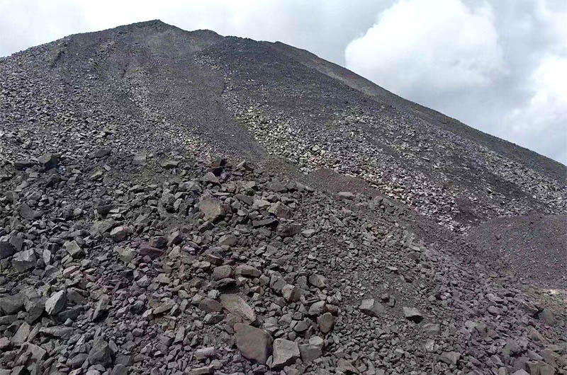 煤矸石有何用途？小型煤矸石粉碎機(jī)多少錢一臺？