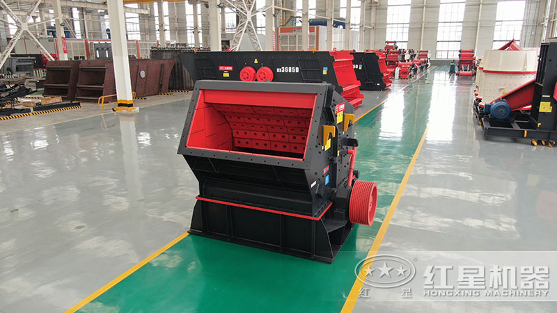 反擊式破碎機(jī):中碎 反擊式破碎機(jī):中碎