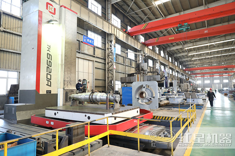 紅星機(jī)器生產(chǎn)車間，提供各種制沙洗砂設(shè)備